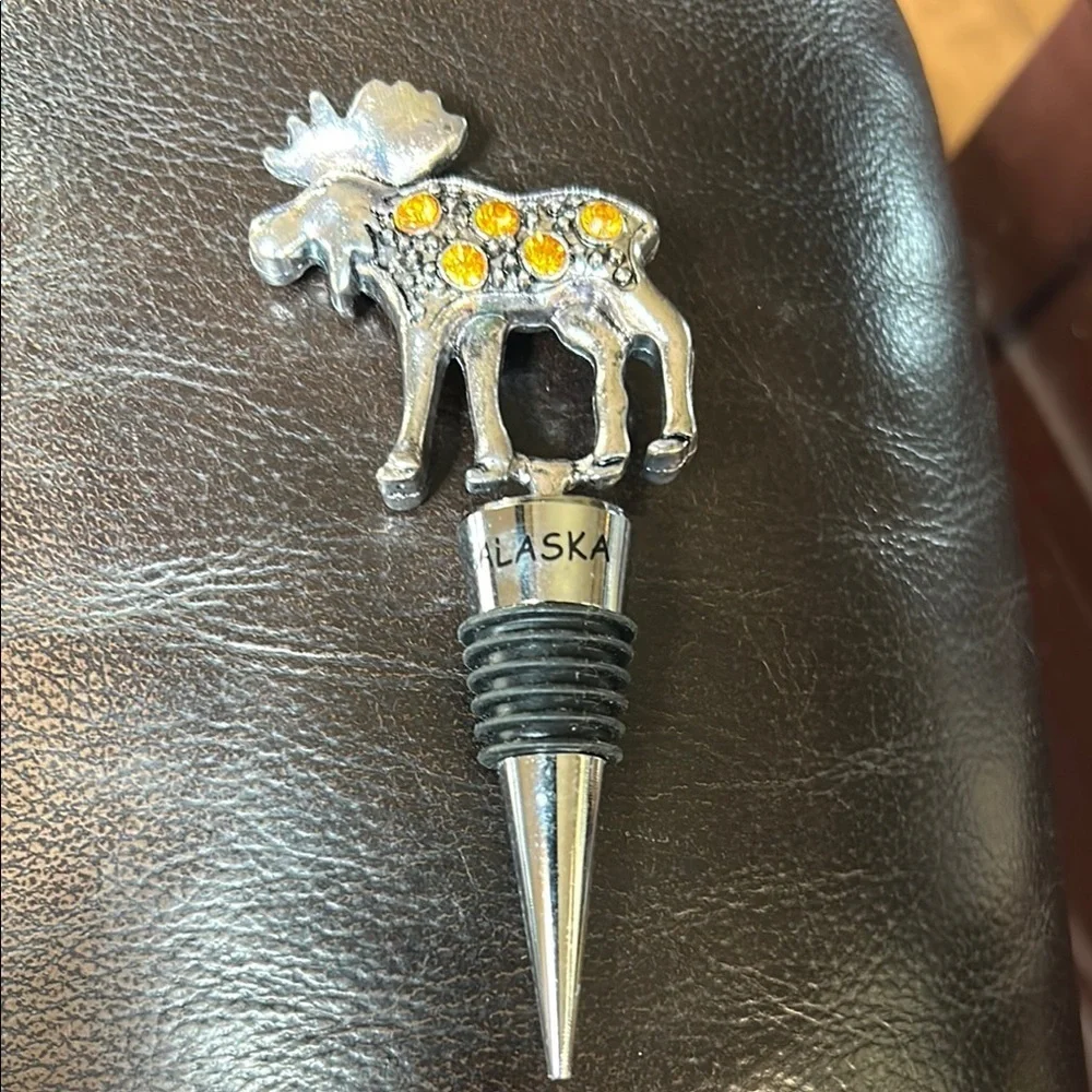 Alaska Moose Wine Stopper - Silver and Gold